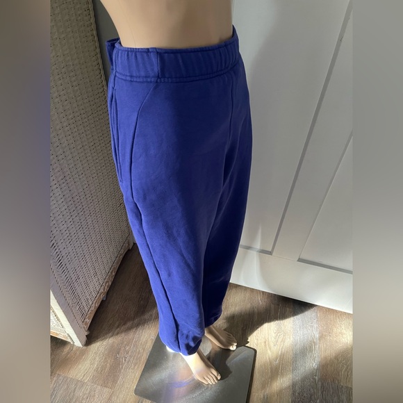 Lululemon Peloton Sweats - Picture 2 of 7